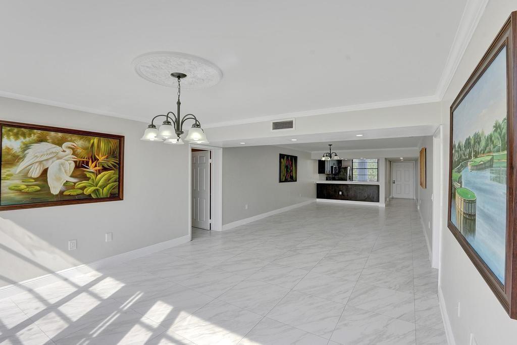 WHITEHALL I - Residential