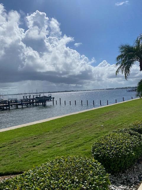 MOON RIVER - Residential Lease