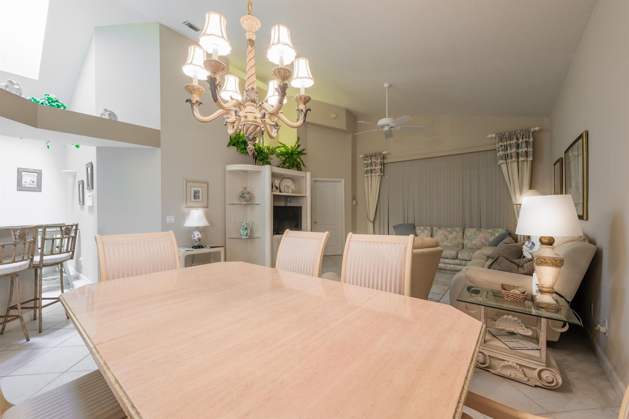 MOON RIVER - Residential Lease