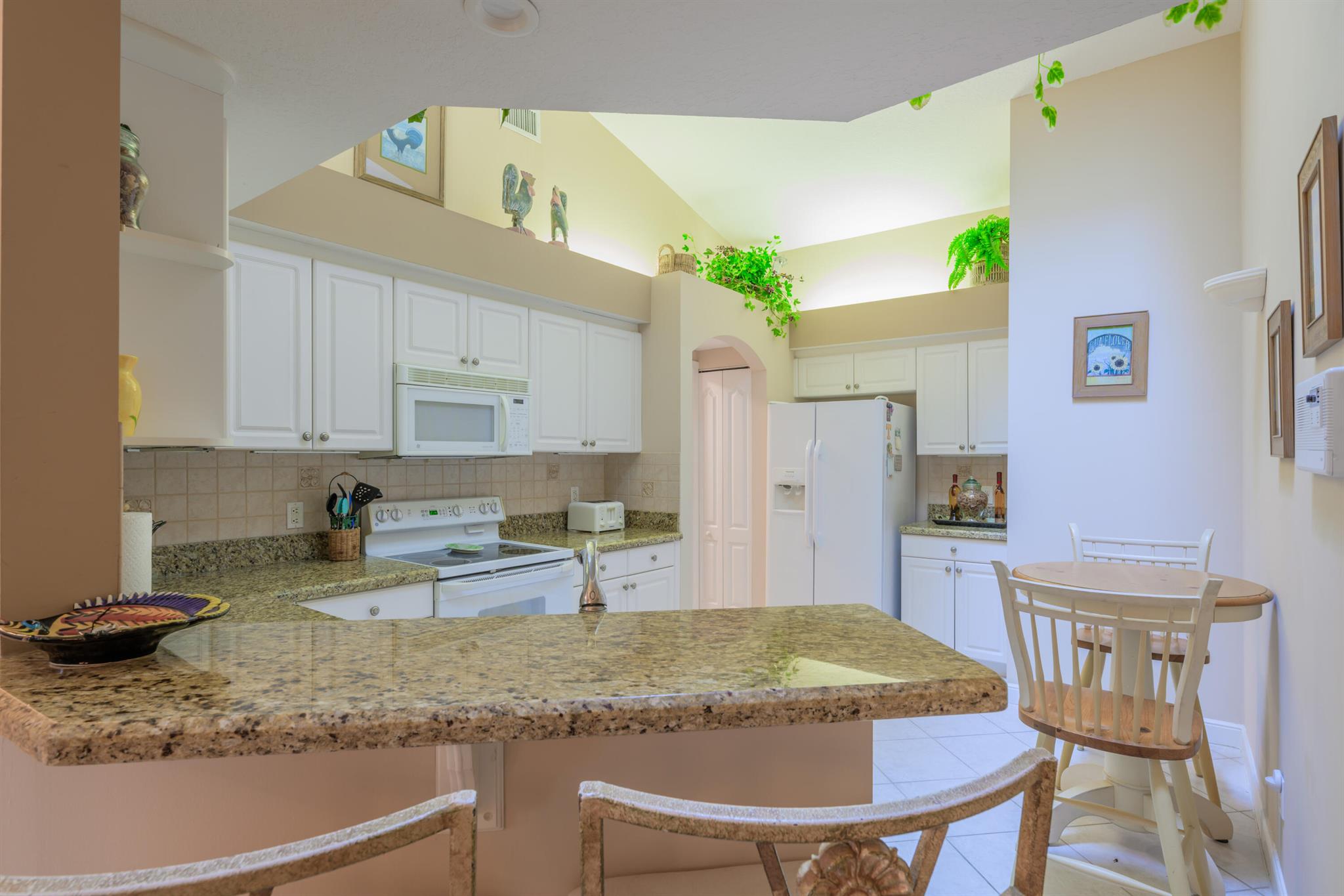 MOON RIVER - Residential Lease