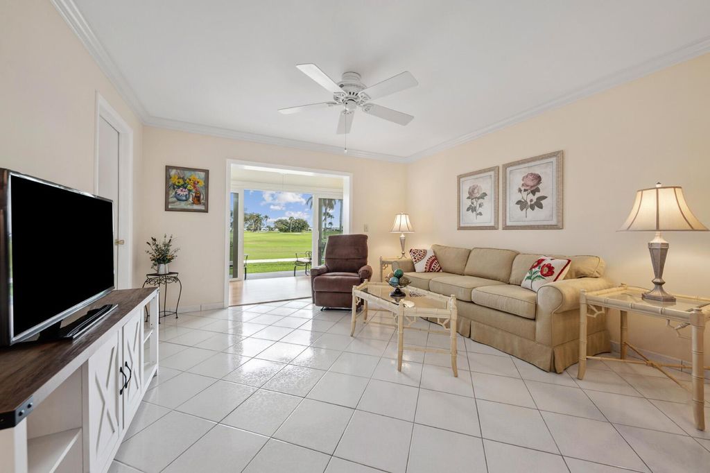 Photo of 100 SW Golfview Terrace #116, Boynton Beach, FL 33426 (MLS # R10942195)