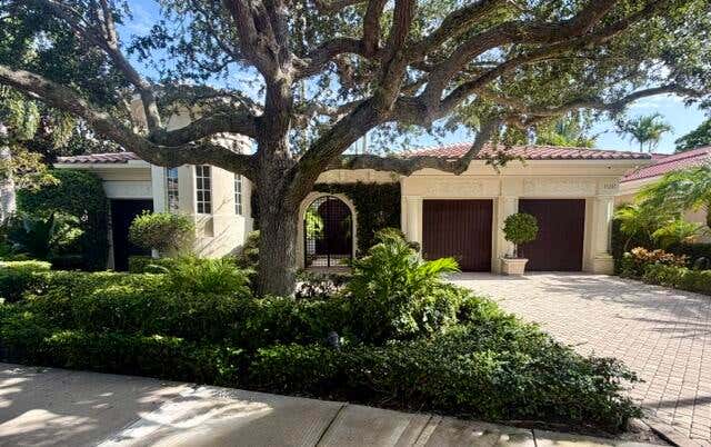 Photo of 11207 ORANGE HIBISCUS Lane, Palm Beach Gardens, FL 33418 (MLS # B26051859)