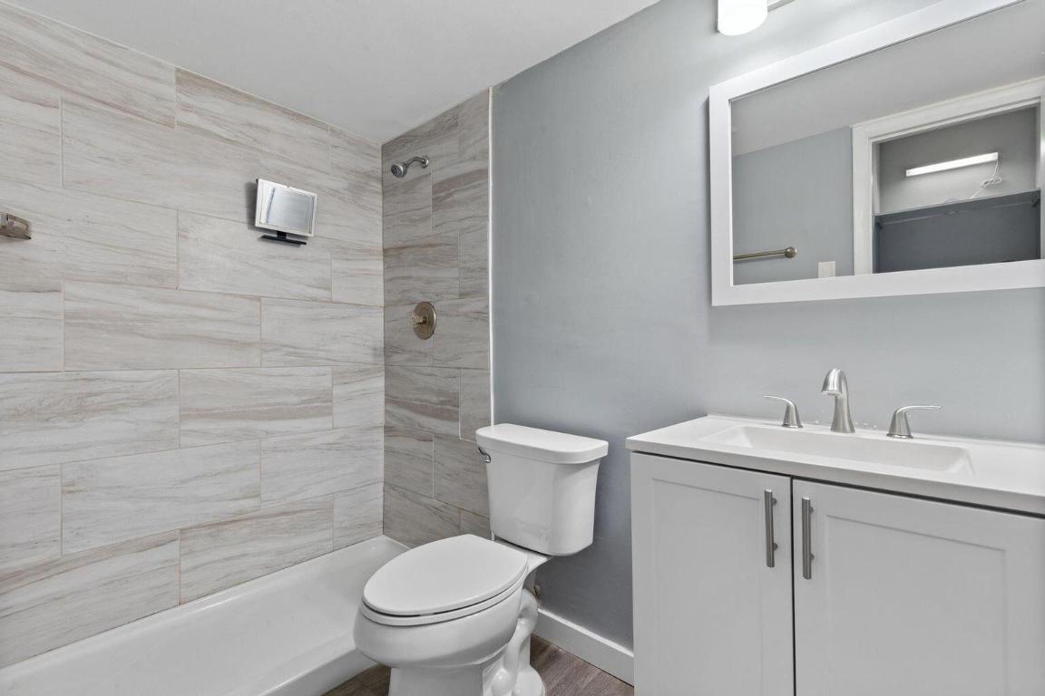 CORAL PINE CONDO 1 - Residential