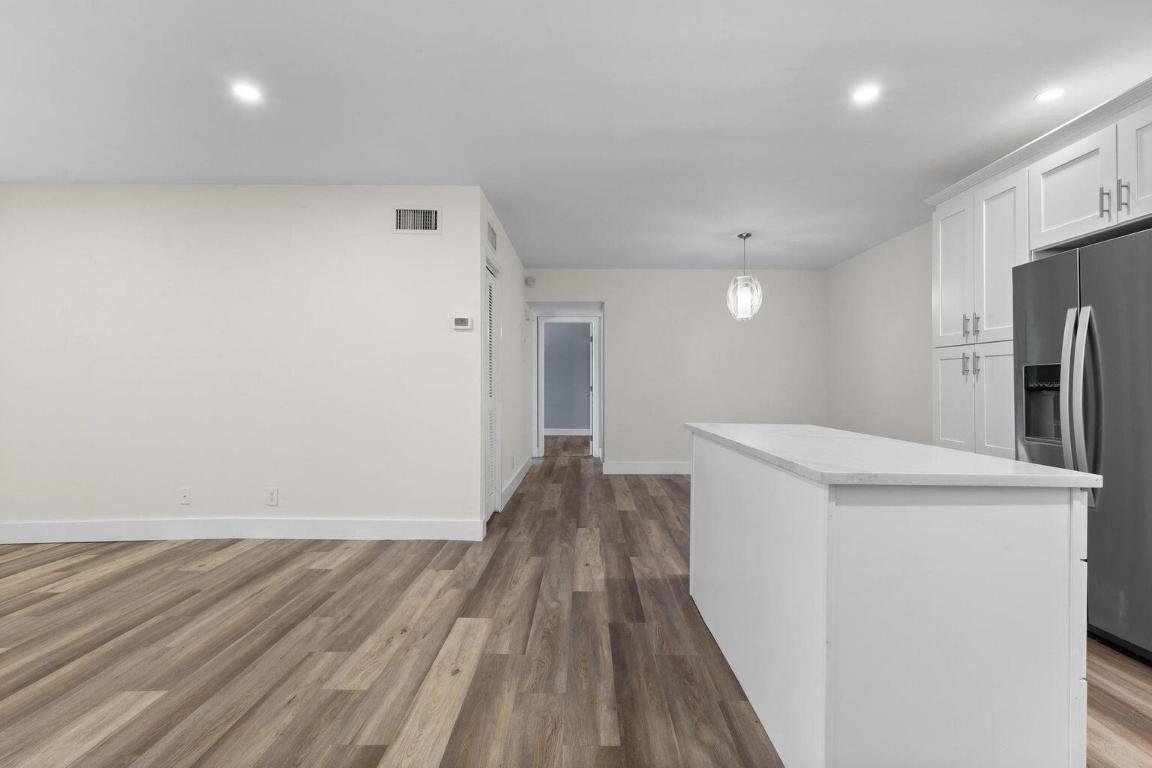 CORAL PINE CONDO 1 - Residential