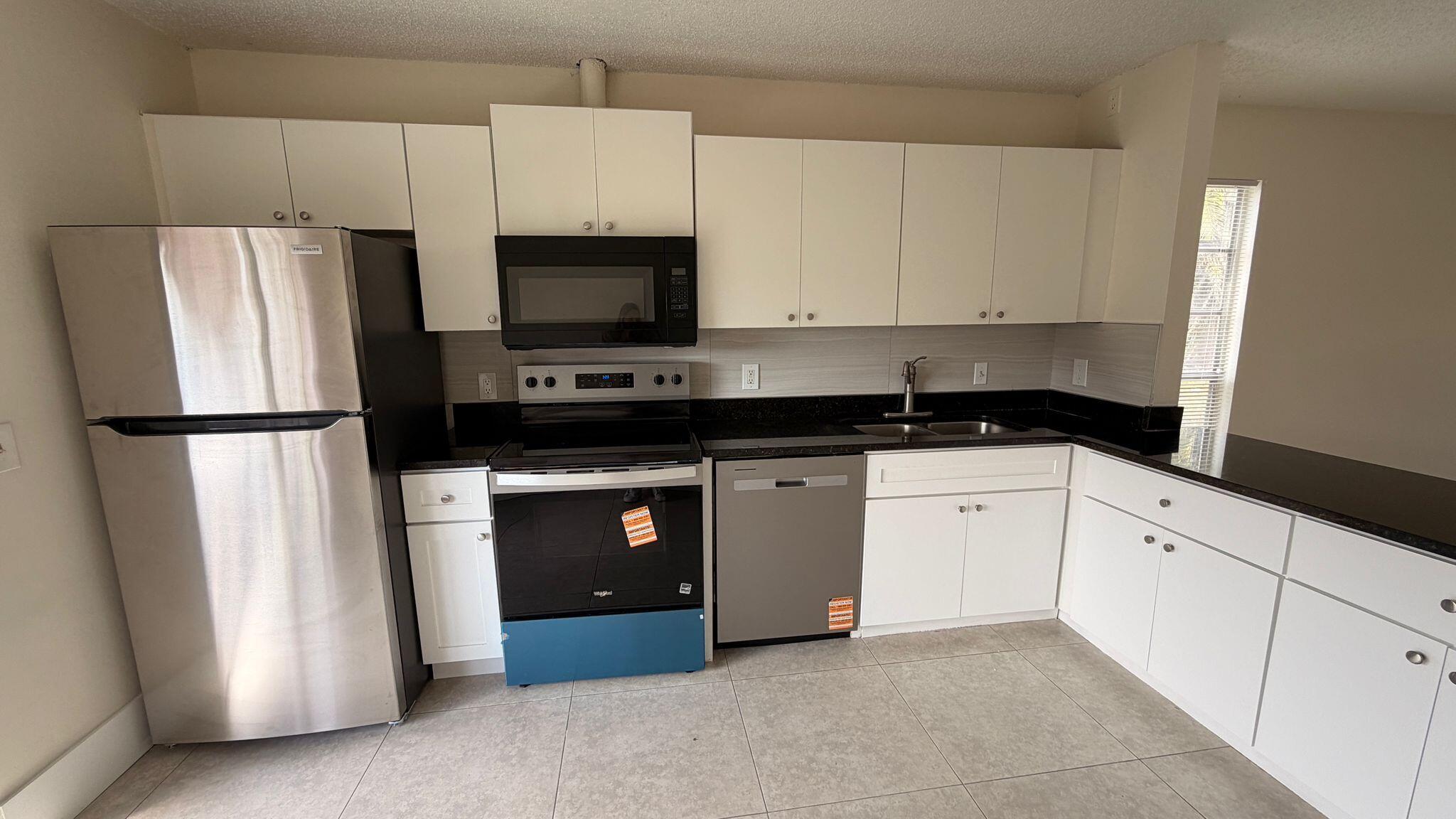 FOREST GLEN - Residential Lease