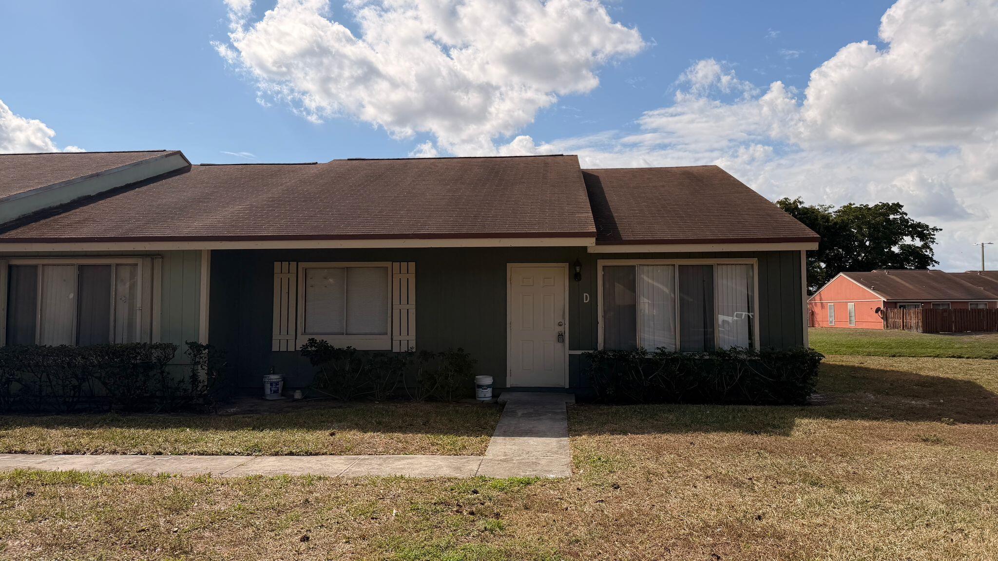 FOREST GLEN - Residential Lease