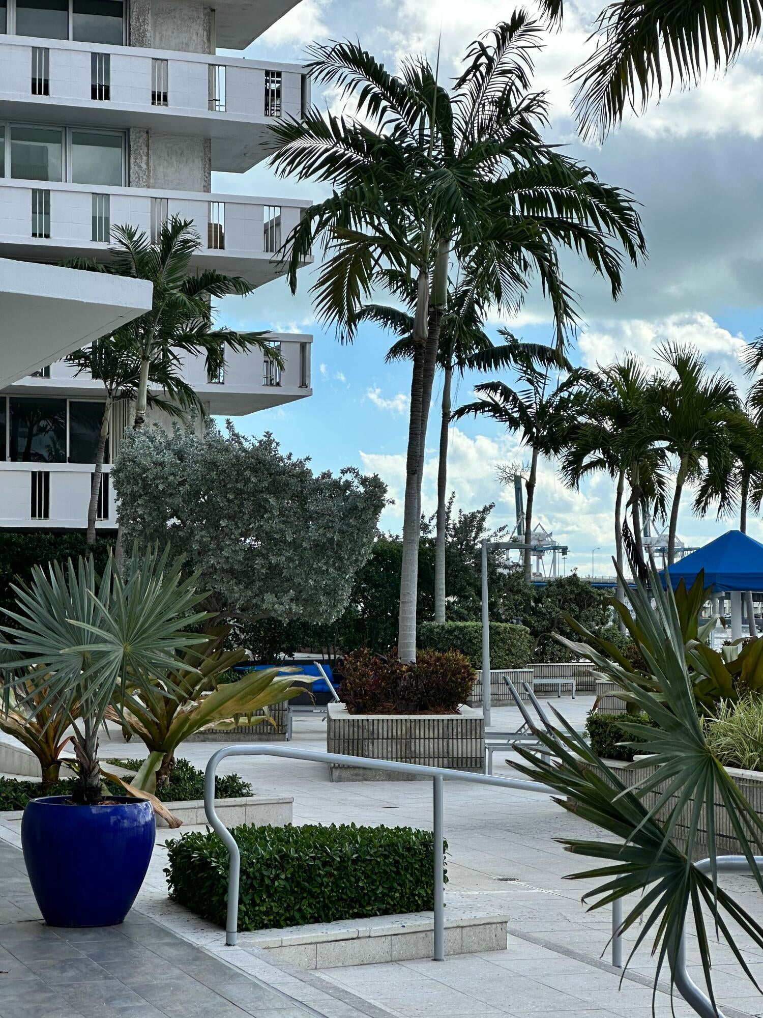 800 West Avenue 637, Miami Beach FL 33139