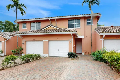 9060 NW 38th Place, Sunrise, FL MLS: R11067588