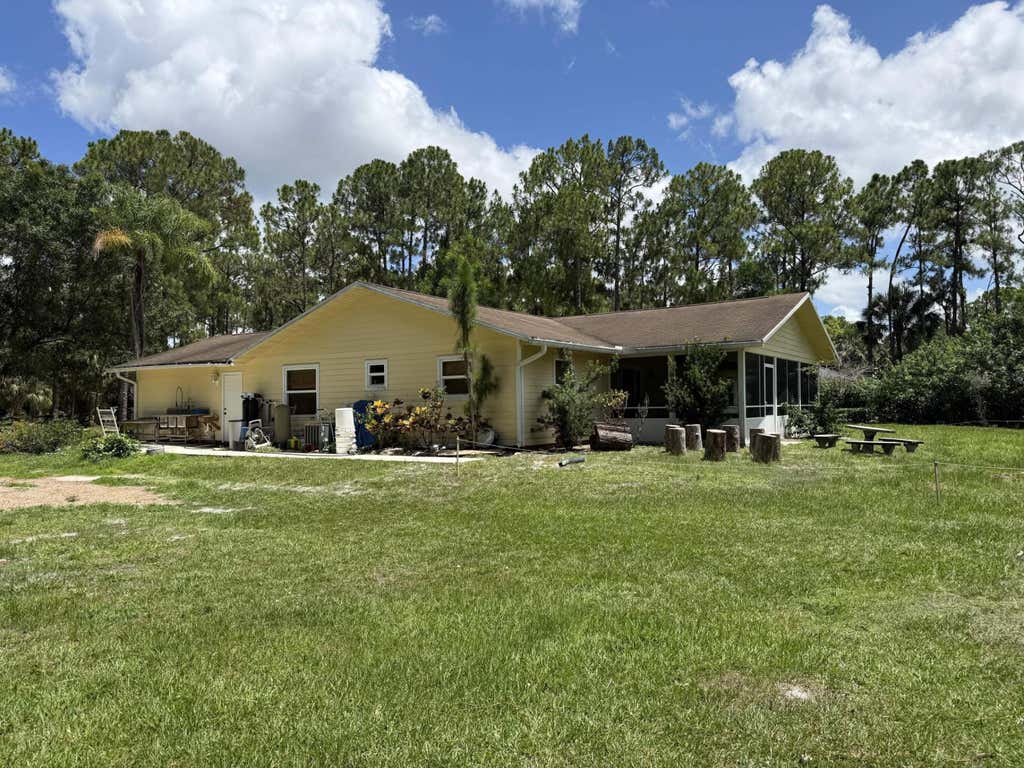 Photo of 15647 N 116th Ter Terrace N, Jupiter, FL 33478 (MLS # B26039905)