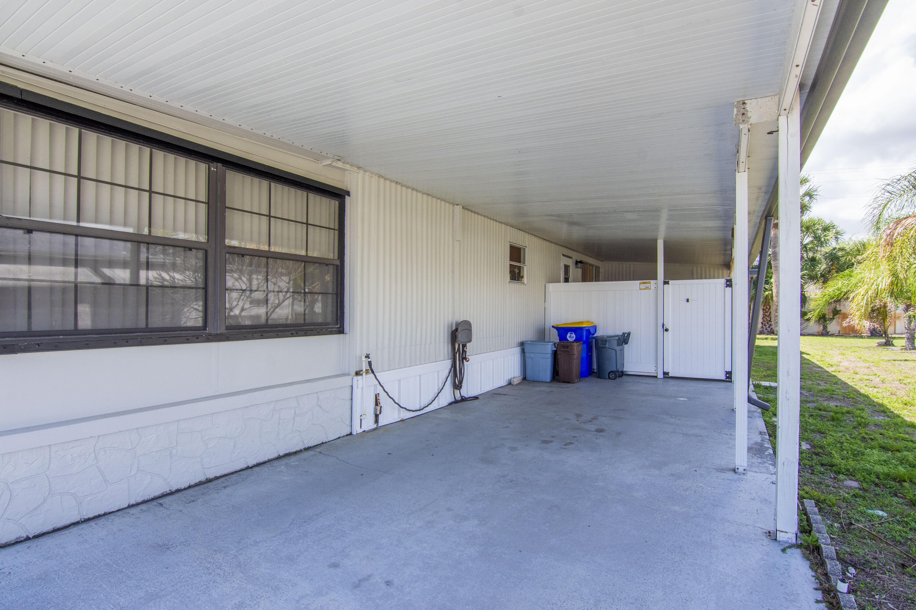 LEISURE VILLAGE MOBILE HM PK UNREC CO-OP - Residential