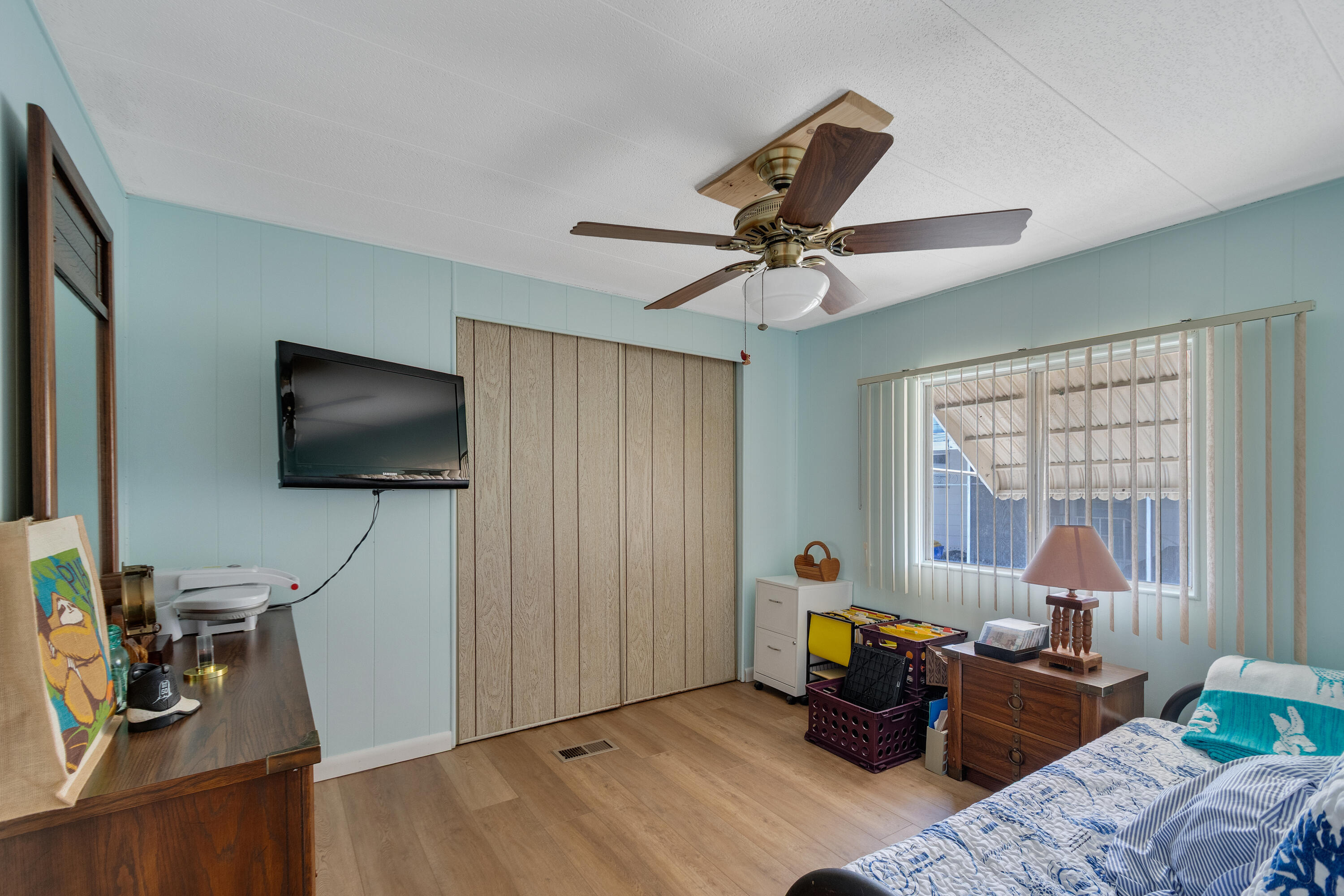 LEISURE VILLAGE MOBILE HM PK UNREC CO-OP - Residential