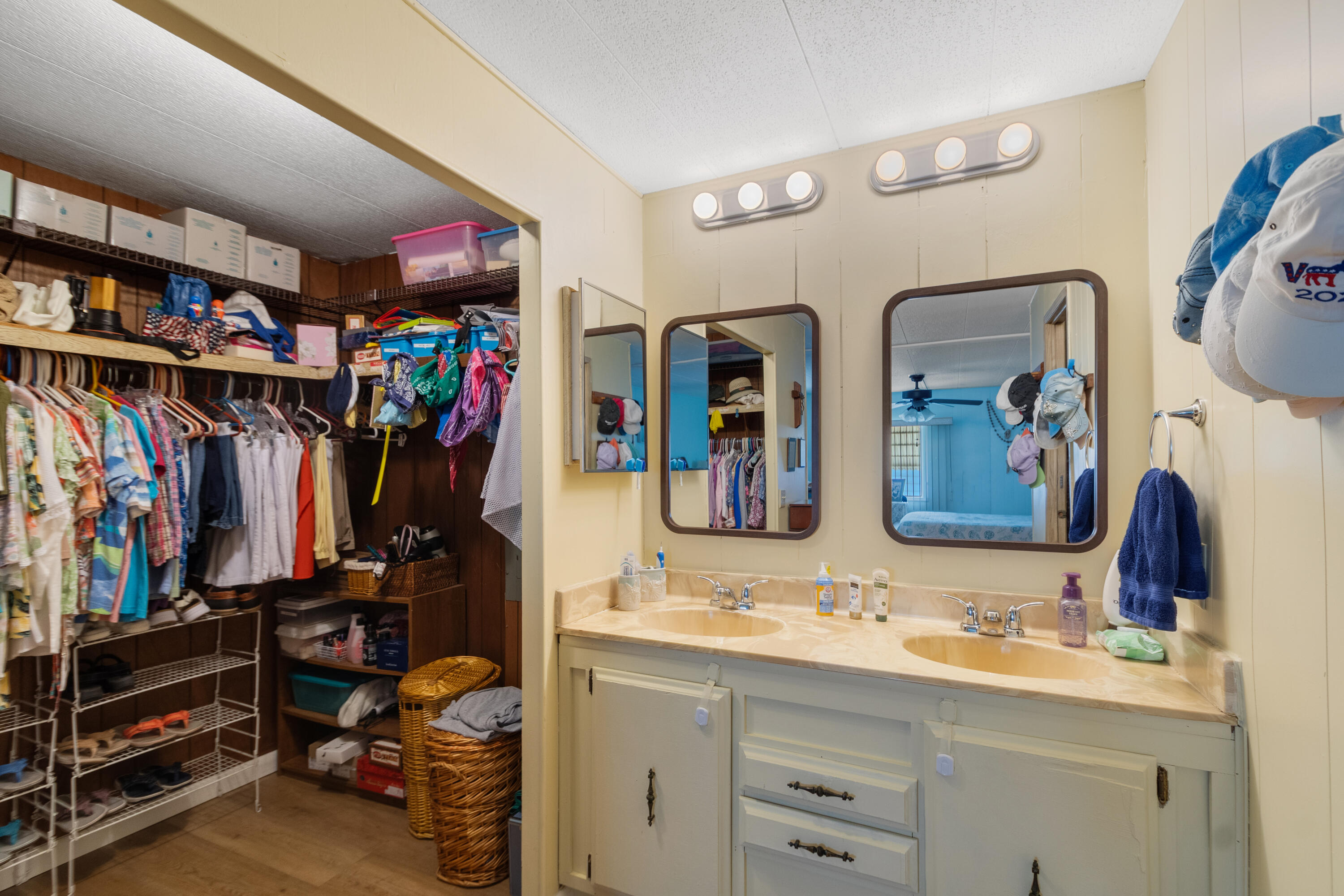 LEISURE VILLAGE MOBILE HM PK UNREC CO-OP - Residential