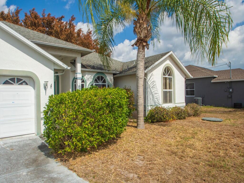 PORT ST LUCIE SECTION 43 - Residential