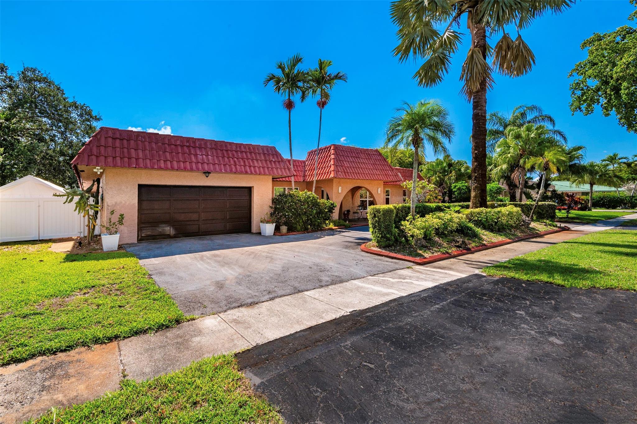 1420 SW 74th Ave