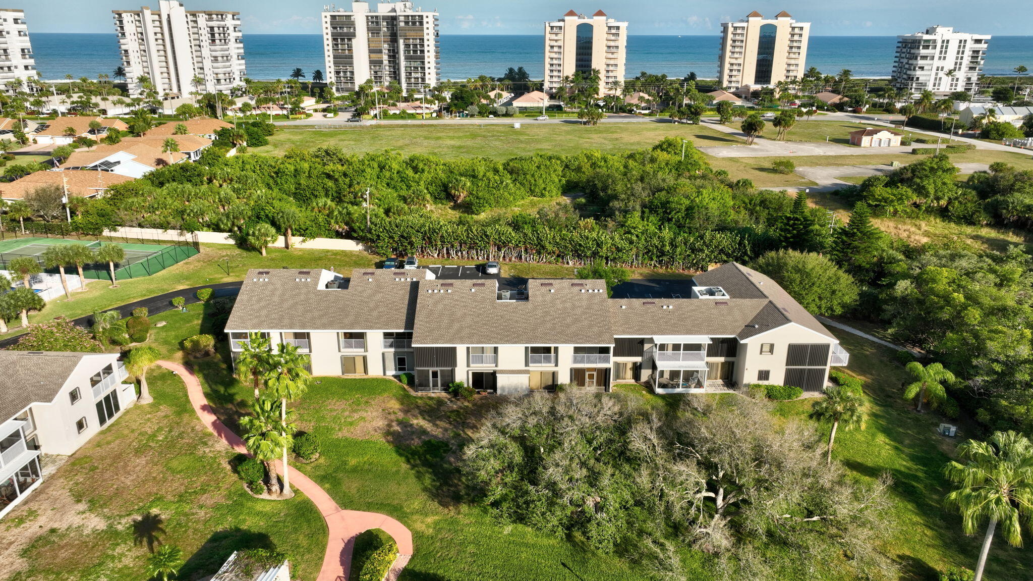 THE SANDS - Residential