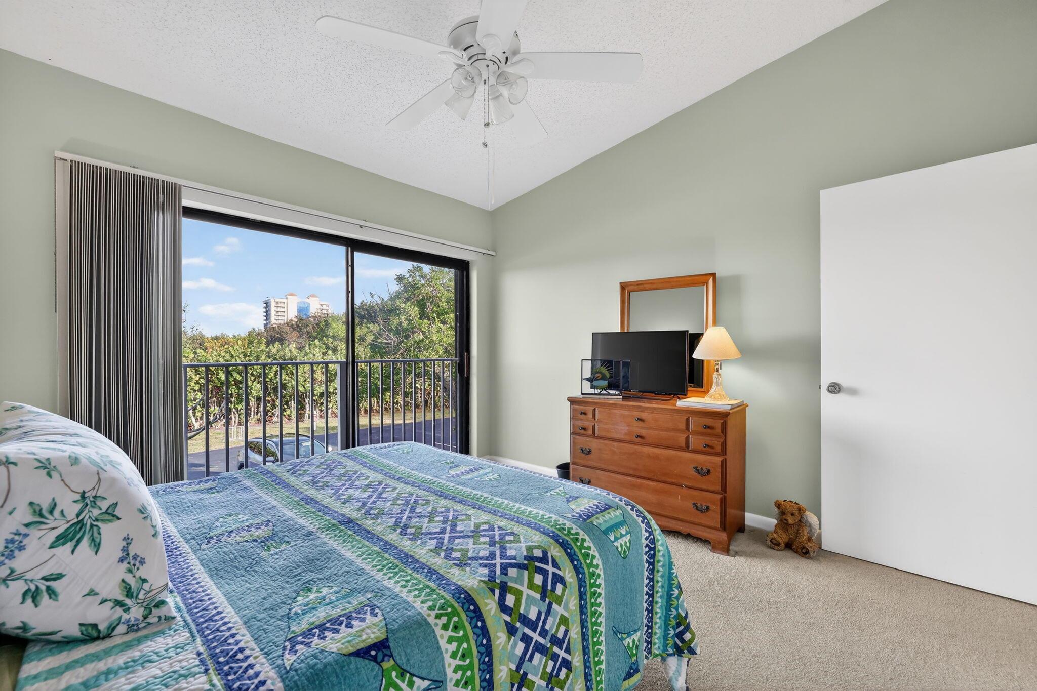 THE SANDS - Residential