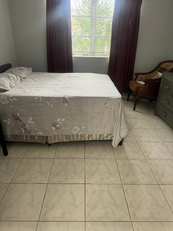 Lauderdale Oaks condo - Residential