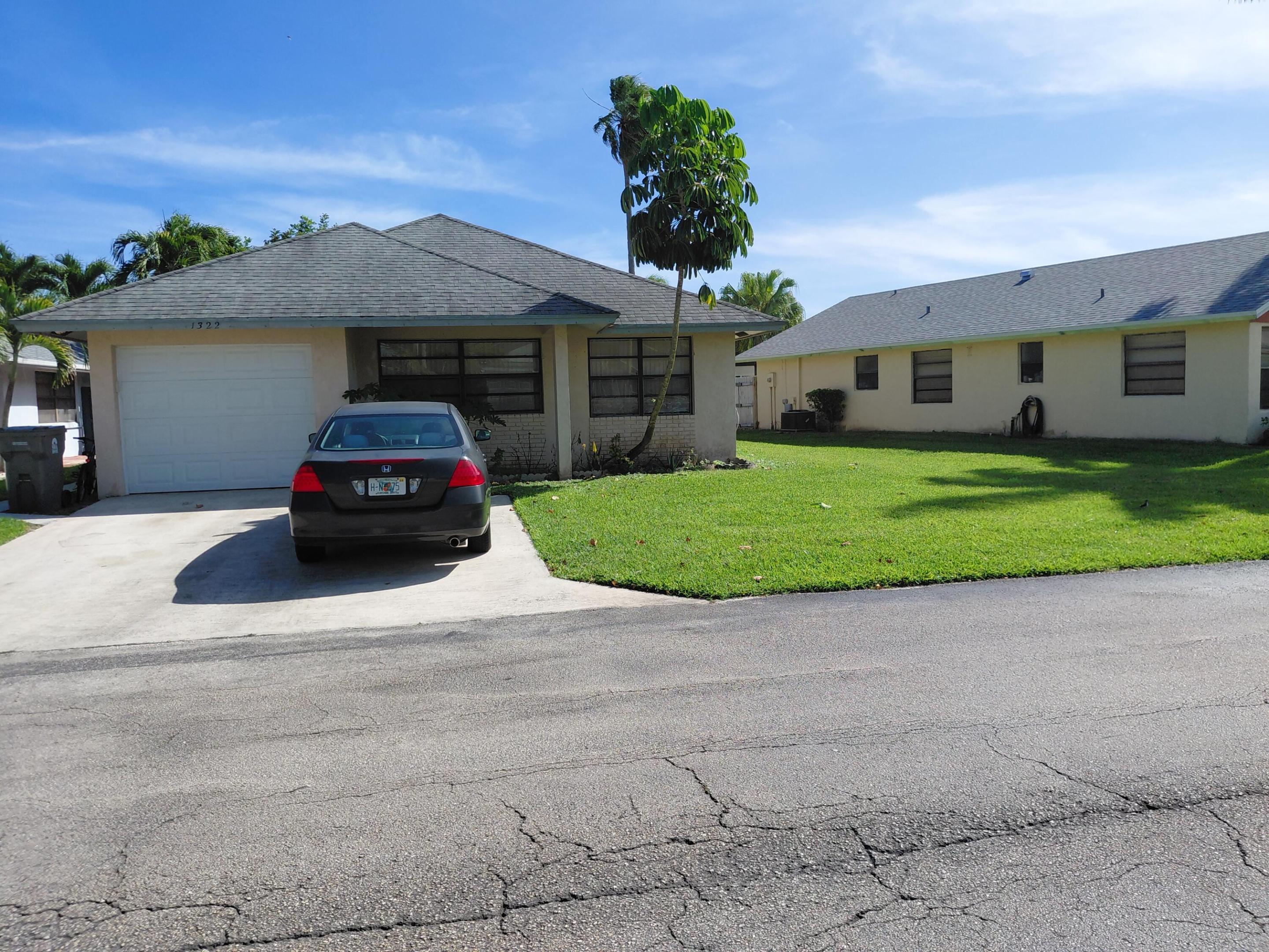 SUMMIT PINES UNIT 4 - Residential