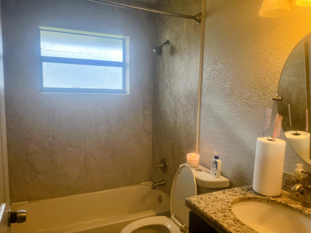 SUMMIT PINES UNIT 4 - Residential