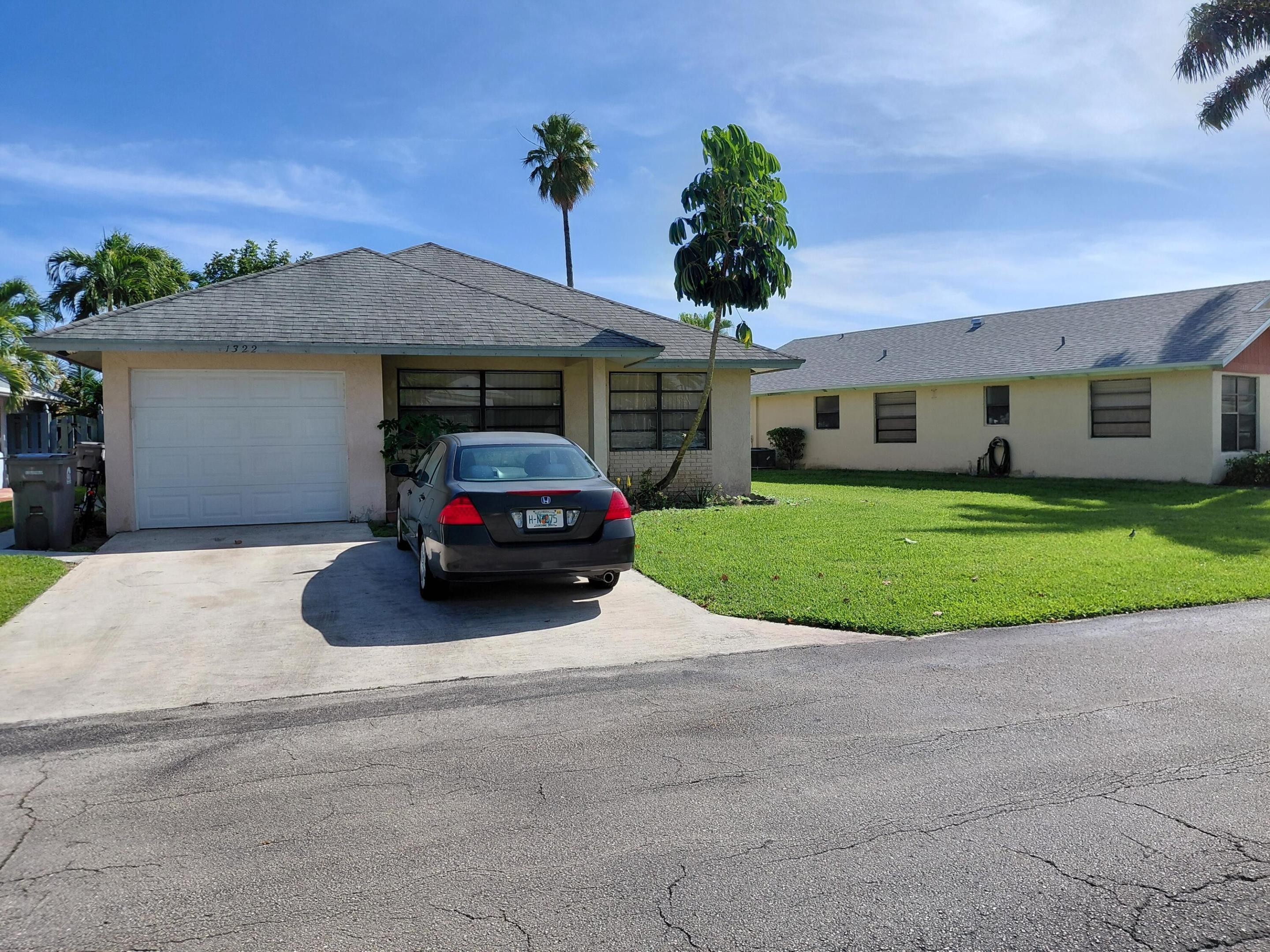 SUMMIT PINES UNIT 4 - Residential