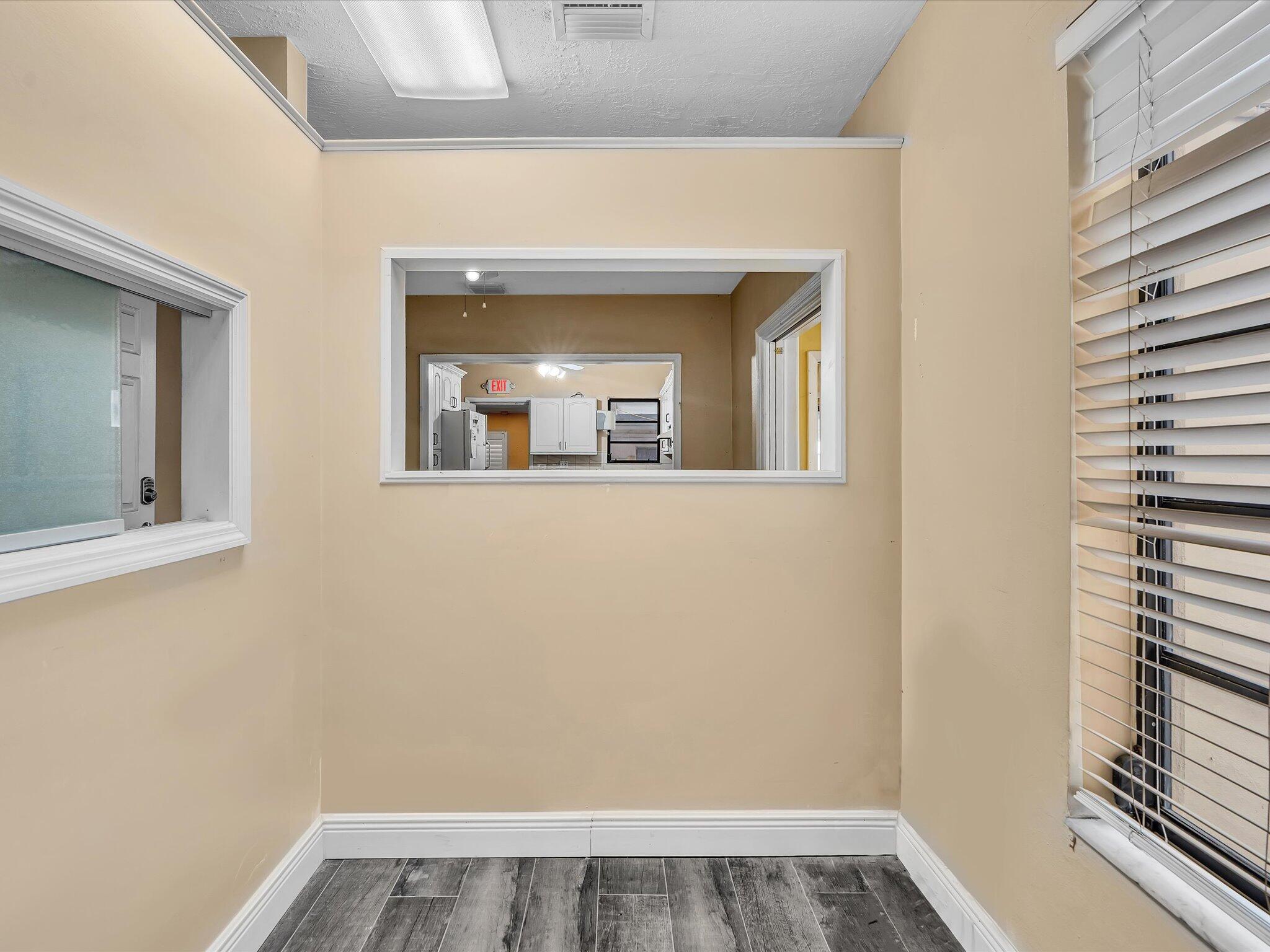 NEWMANS SURVEY - Land