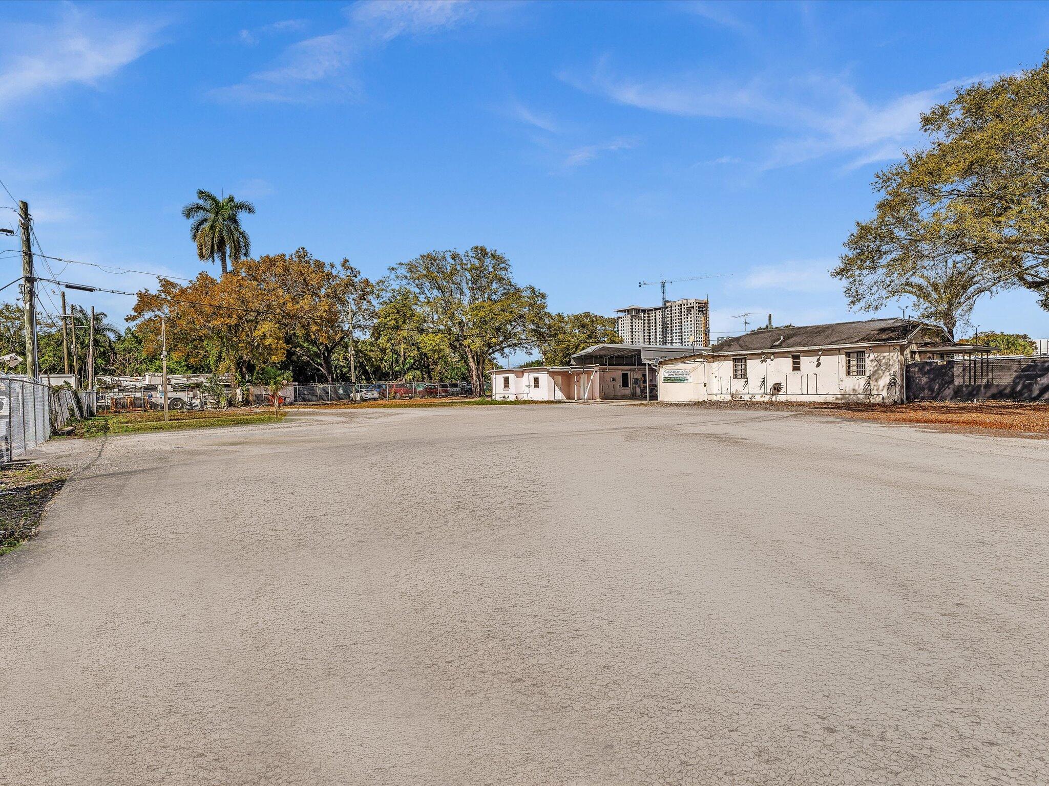 NEWMANS SURVEY - Land