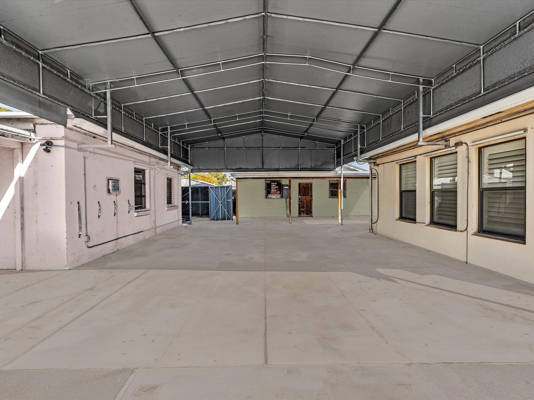 NEWMANS SURVEY - Land