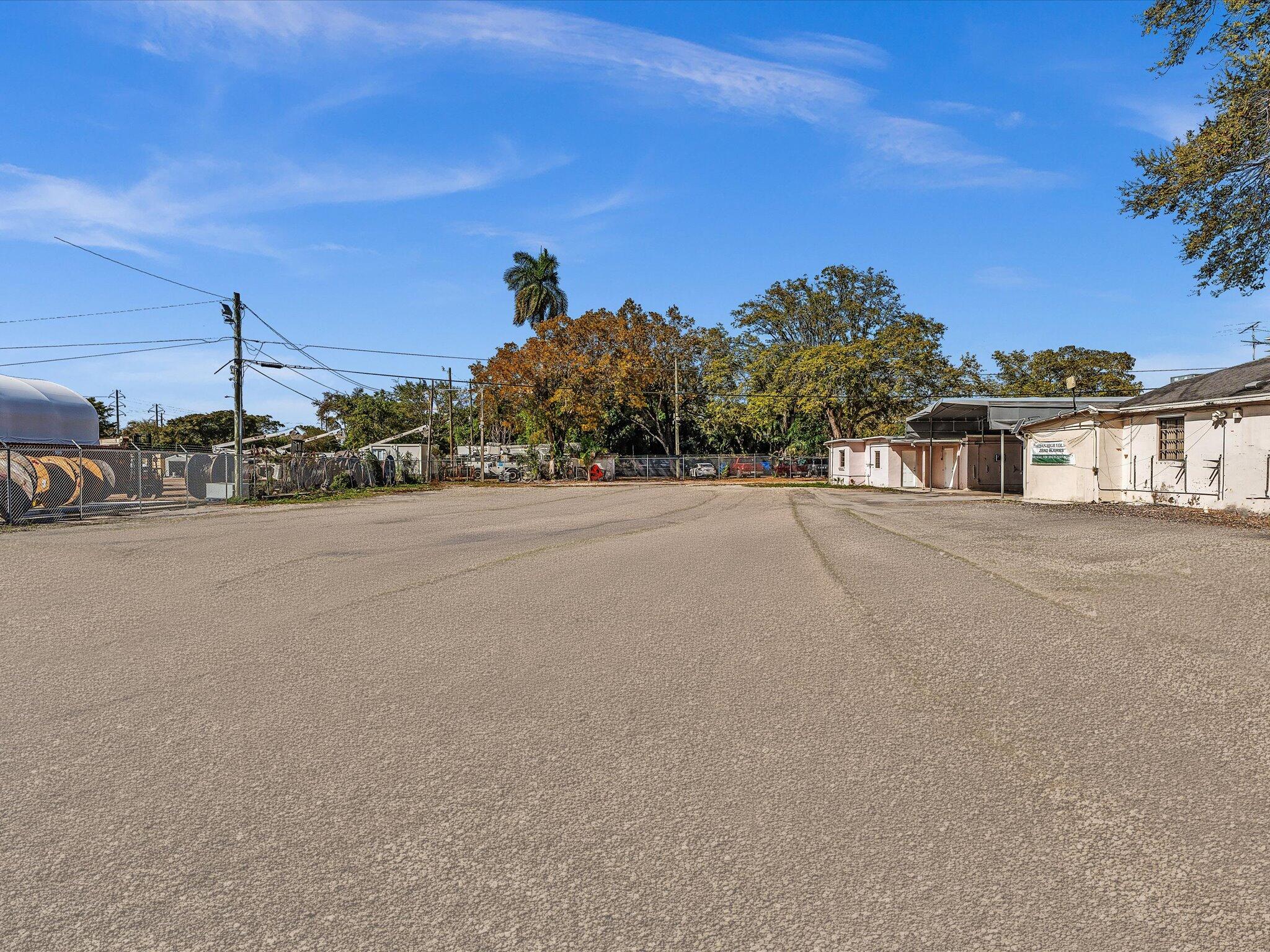 NEWMANS SURVEY - Land