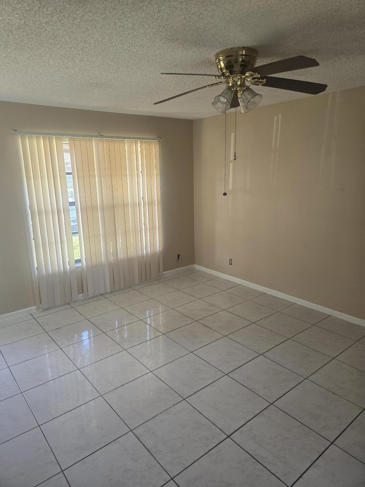 SELBERG PROPERTIES K/A ASHLEY VILLAS - Residential Lease