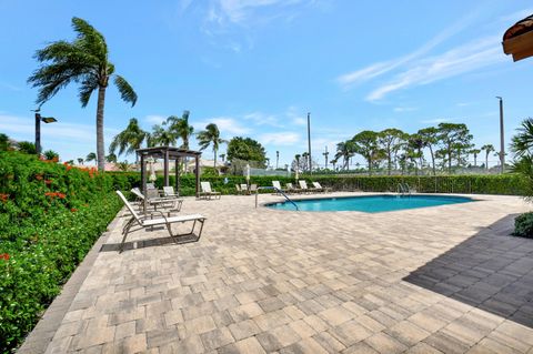 Tiny photo for 10387 Lexington Circle S, Boynton Beach, FL 33436 (MLS # B26014614)