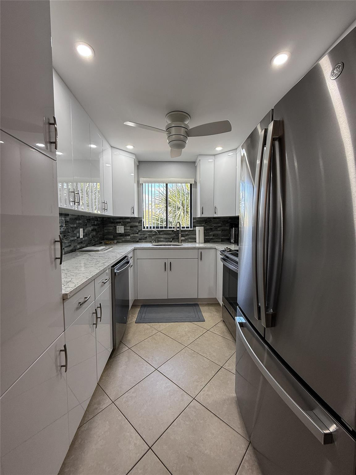 ASHMONT CONDOMINIUM E - Residential