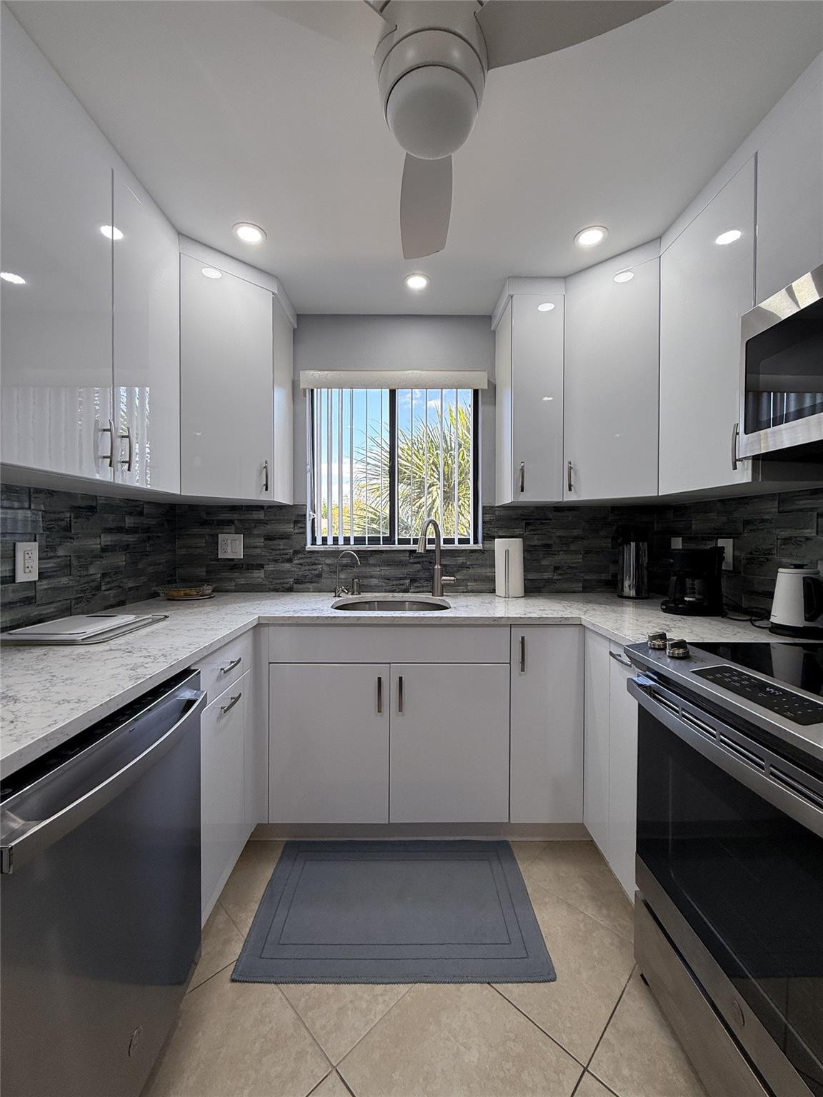 ASHMONT CONDOMINIUM E - Residential