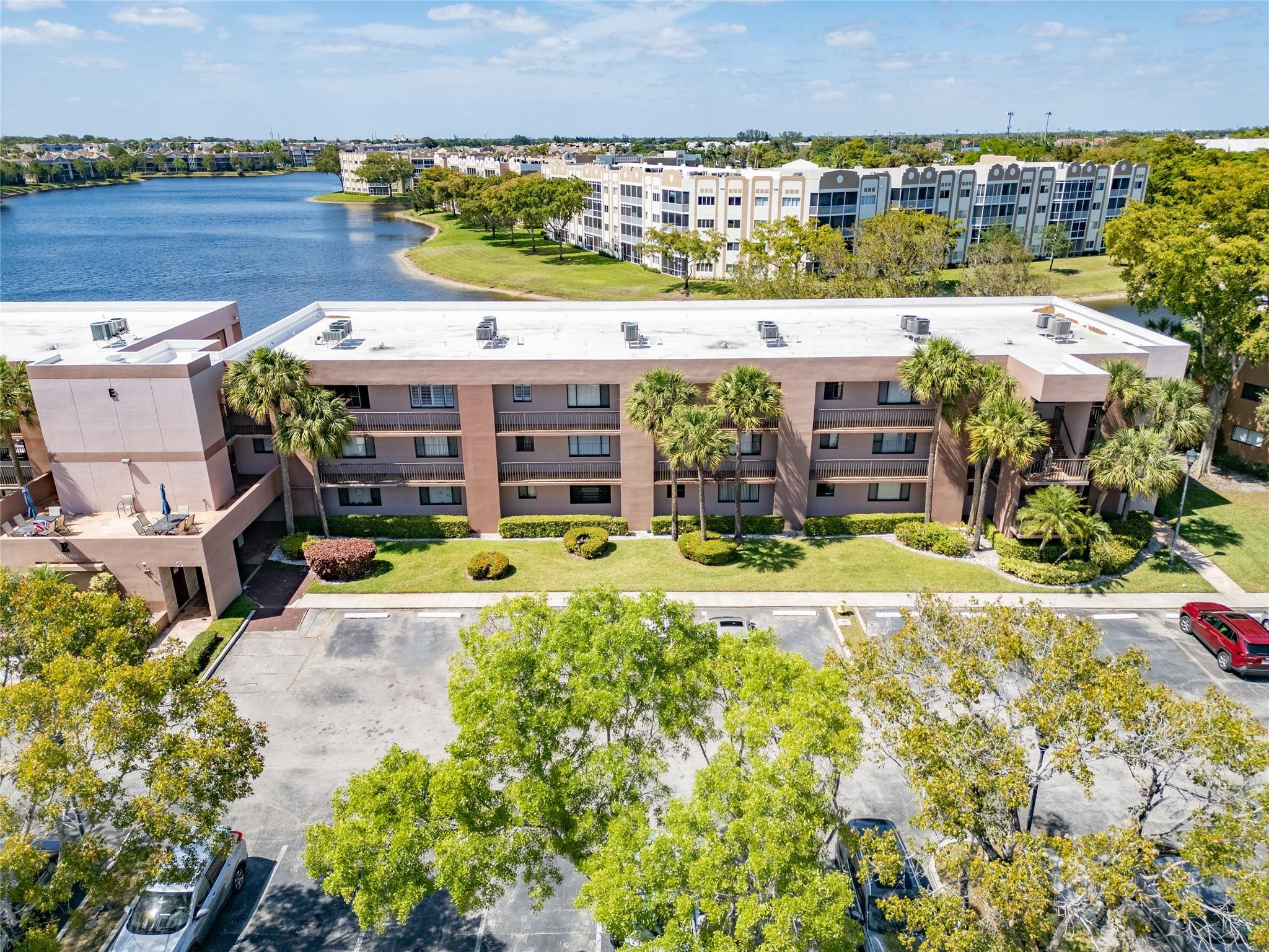 ASHMONT CONDOMINIUM E - Residential