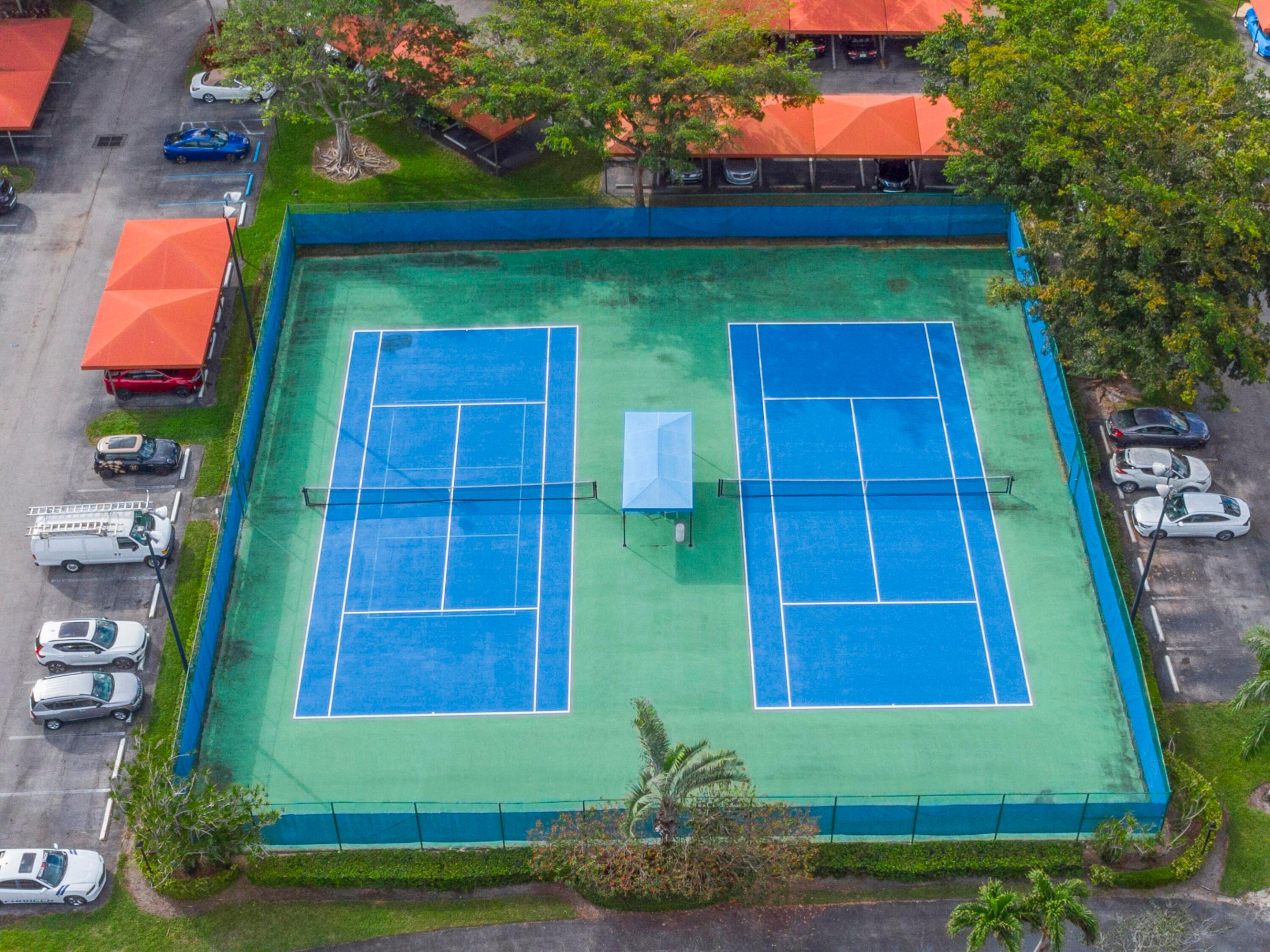 BOCA POINTE - Residential