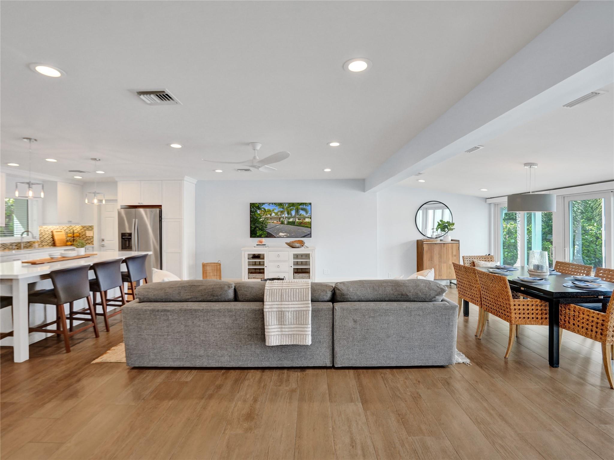 LAUDERDALE HARBORS - Residential