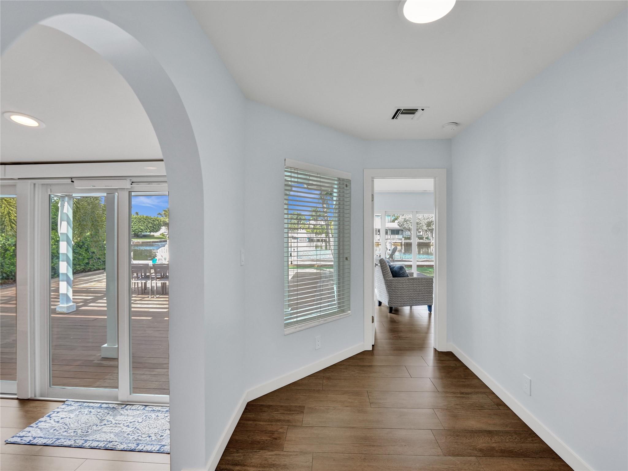 LAUDERDALE HARBORS - Residential