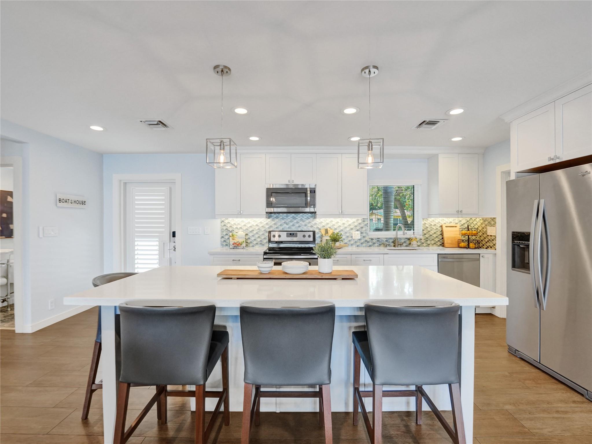 LAUDERDALE HARBORS - Residential