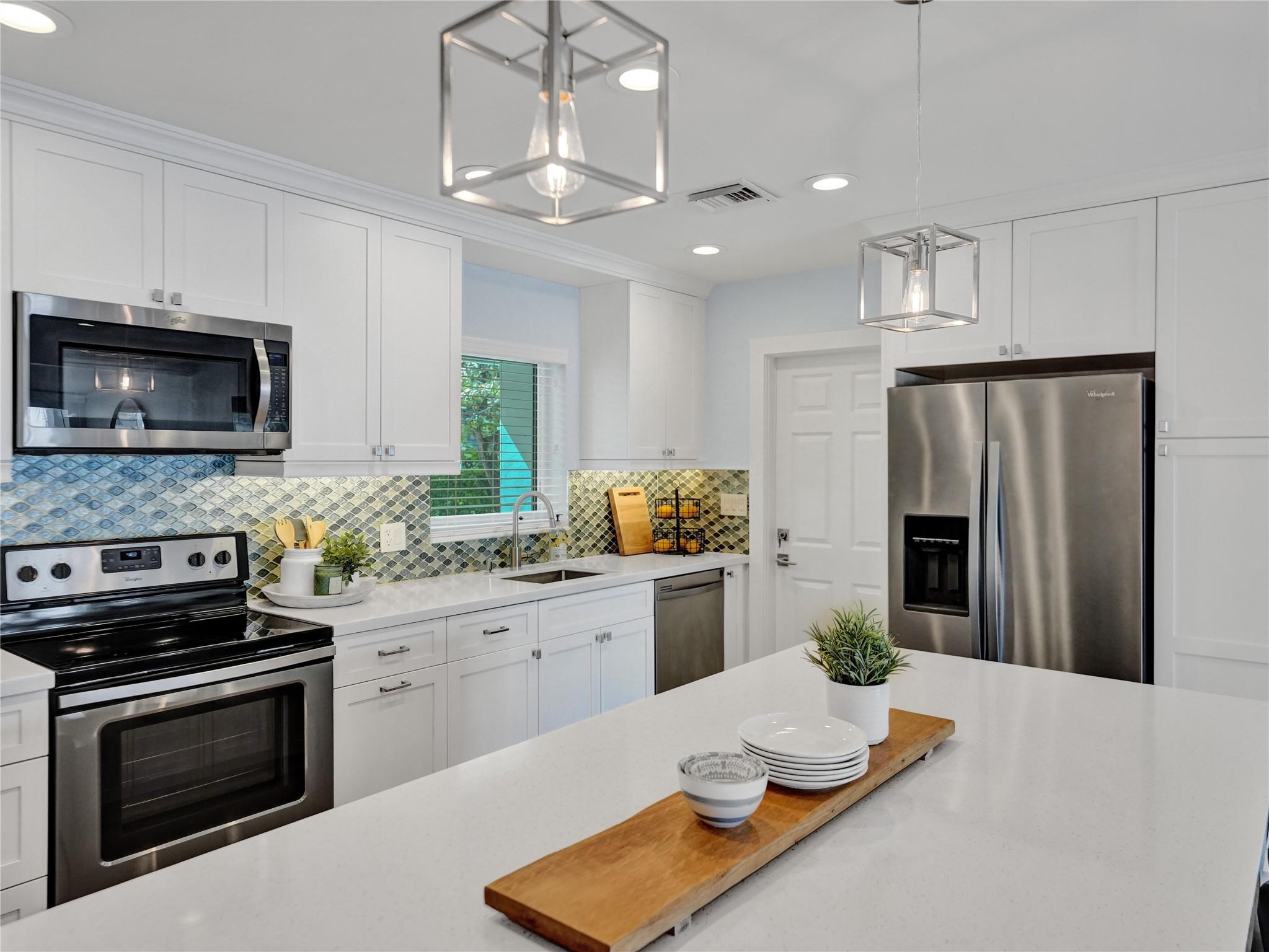 LAUDERDALE HARBORS - Residential