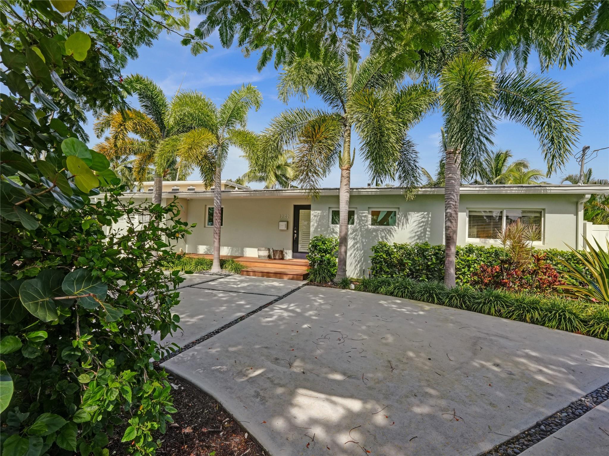 LAUDERDALE HARBORS - Residential