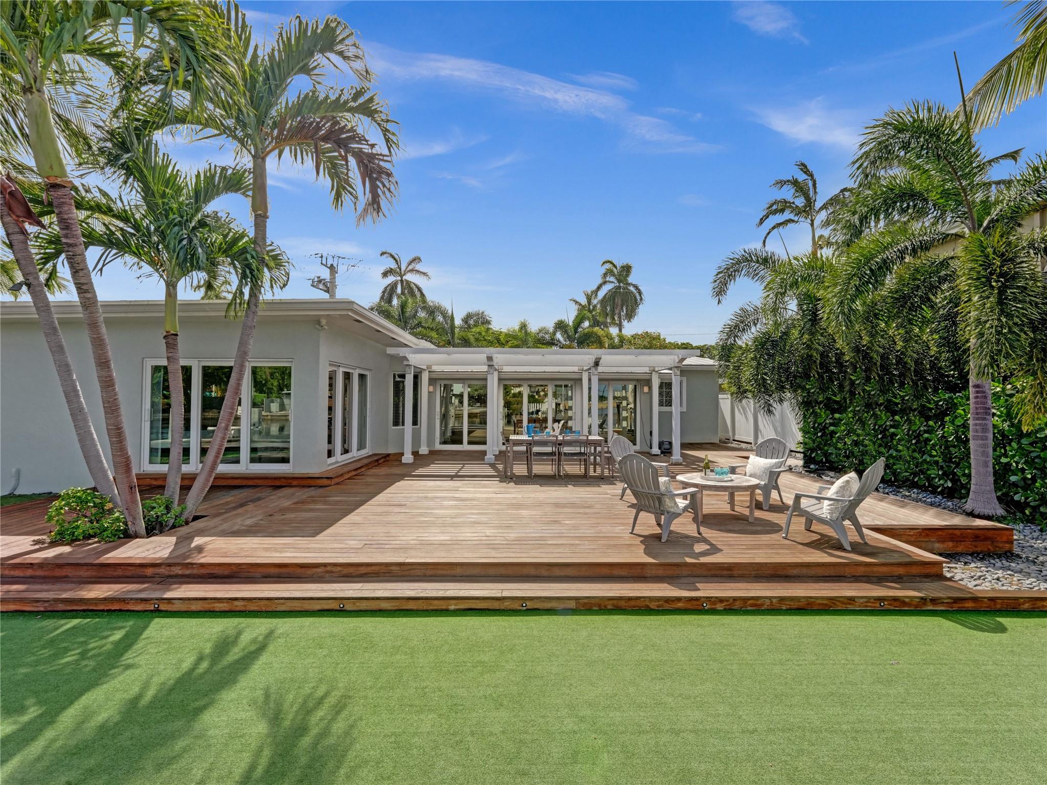 LAUDERDALE HARBORS - Residential