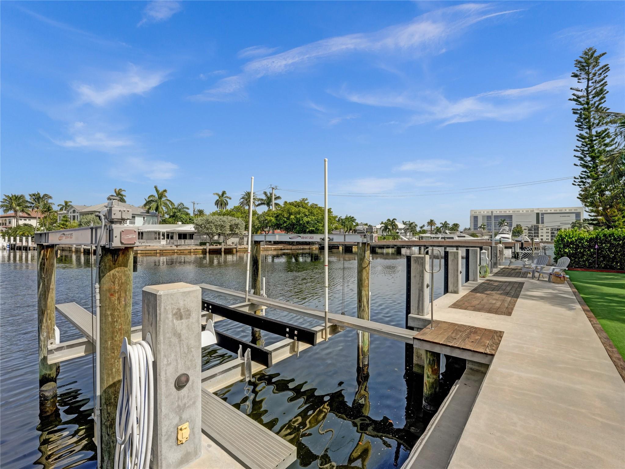 LAUDERDALE HARBORS - Residential