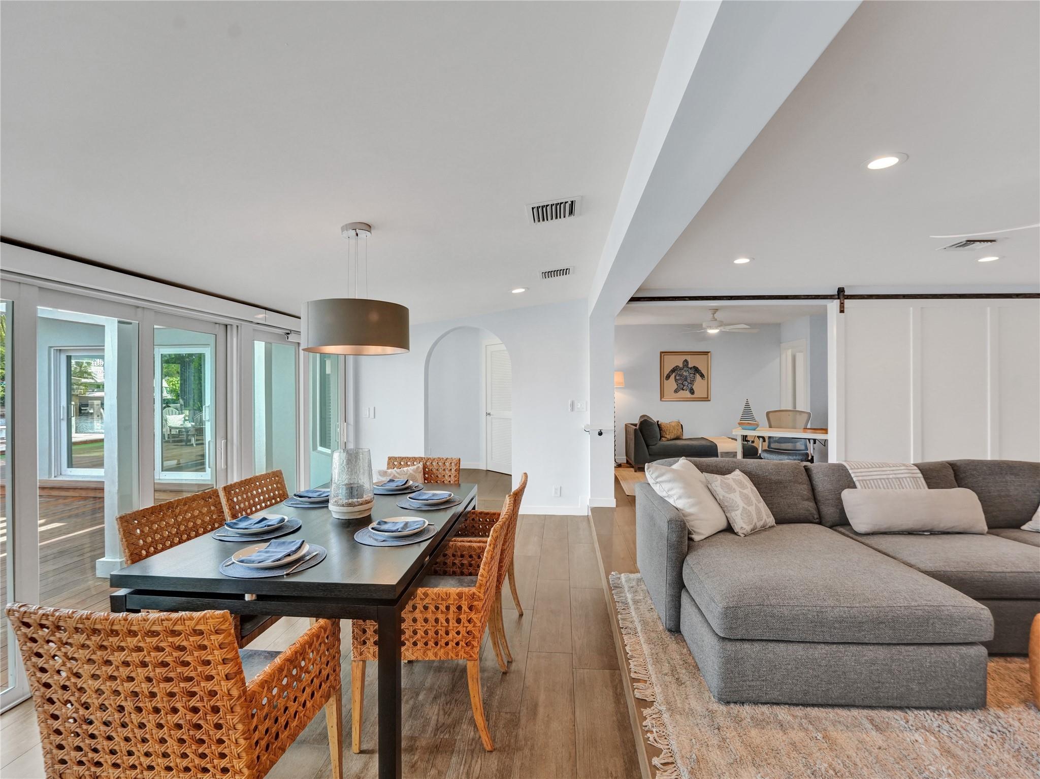 LAUDERDALE HARBORS - Residential