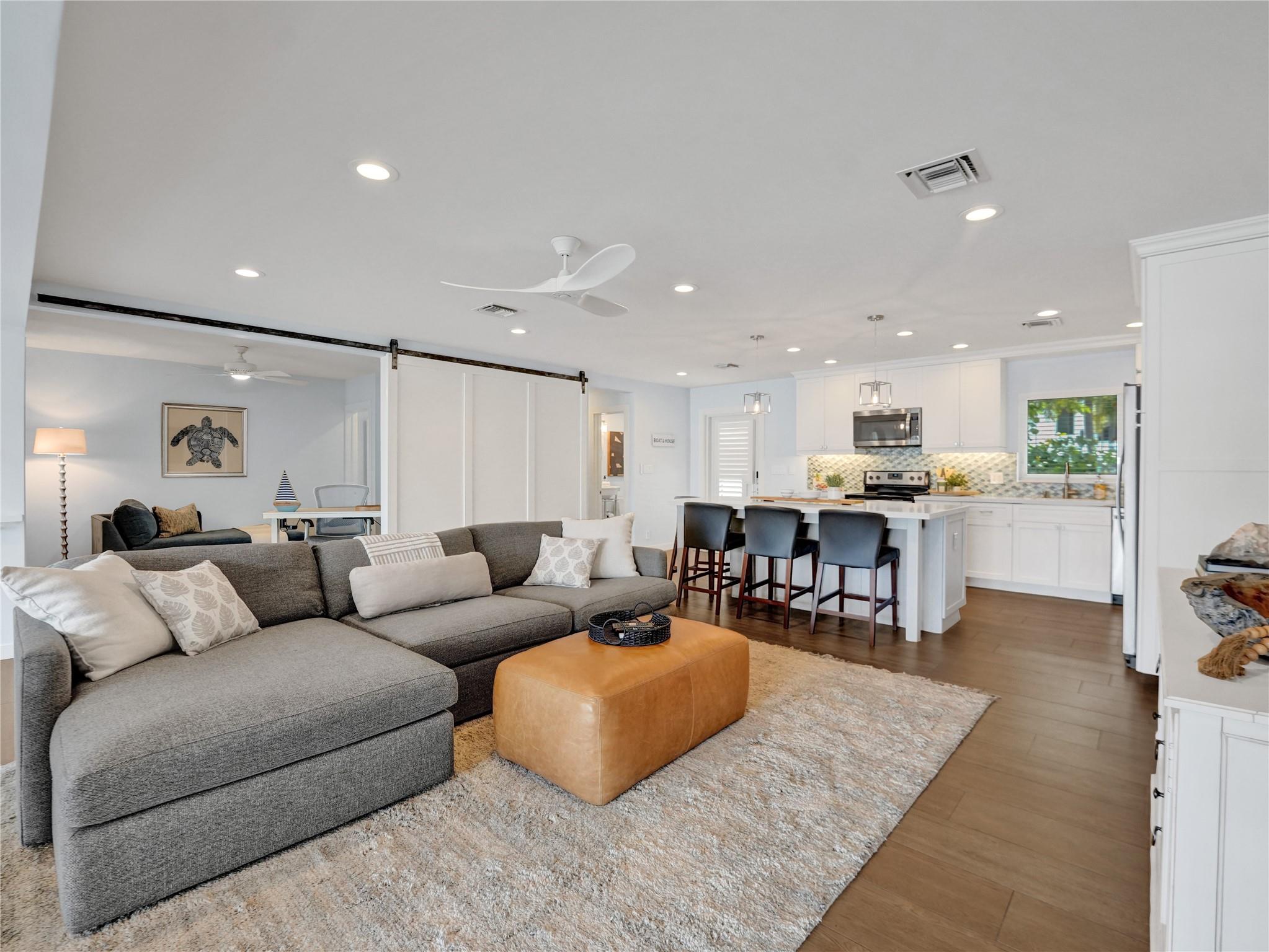 LAUDERDALE HARBORS - Residential