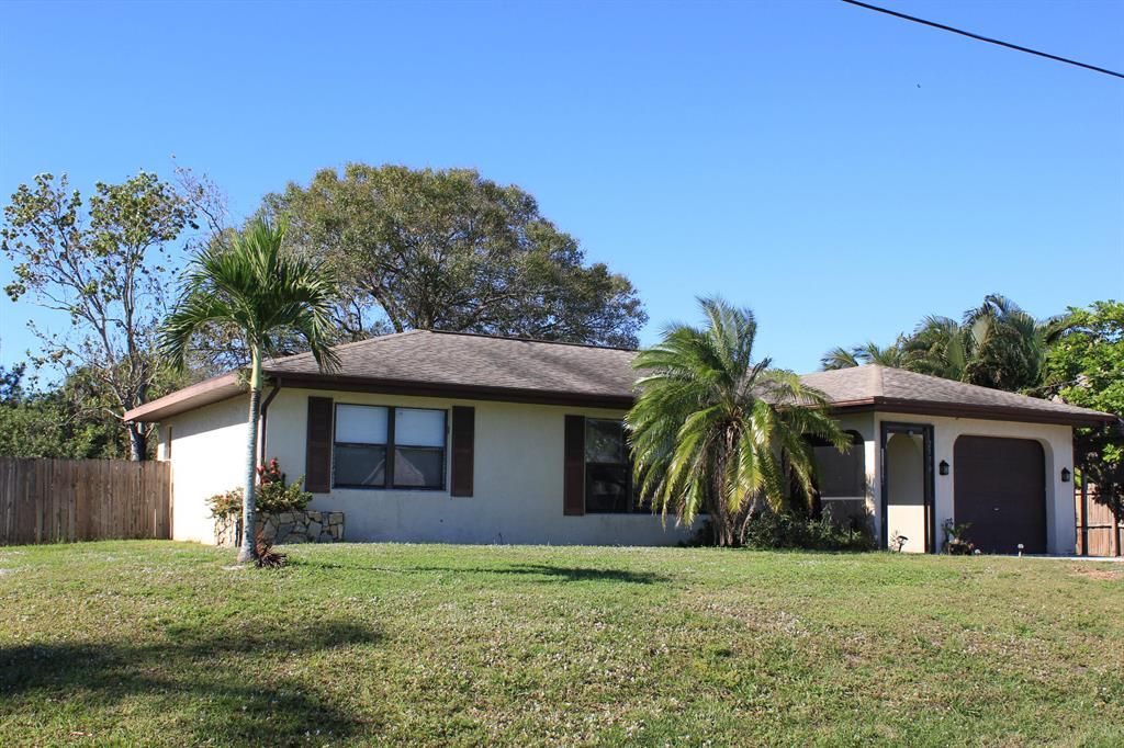 Photo of 2150 SW Idaho Lane, Port St Lucie, FL 34953 (MLS # R10856634)