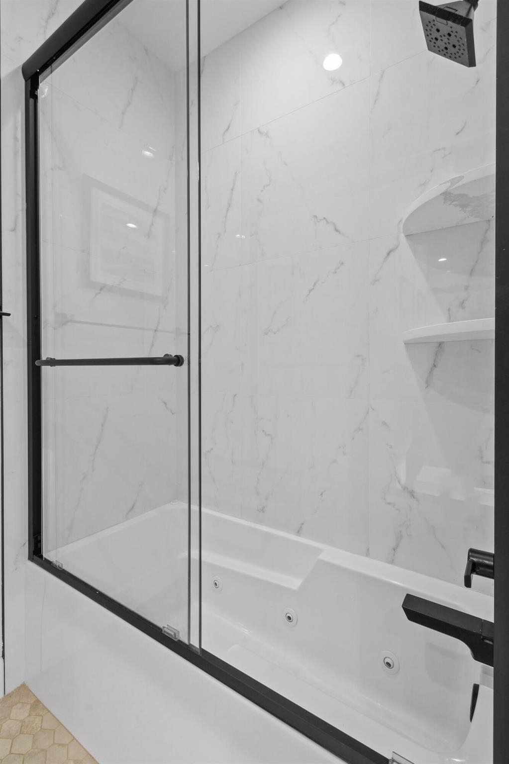 MILLINGS CAY - Residential