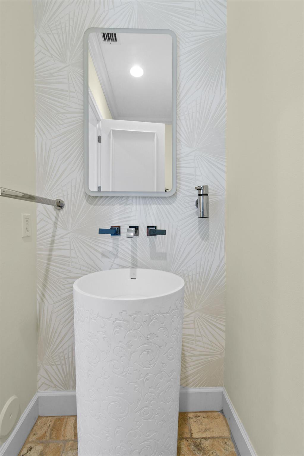 MILLINGS CAY - Residential