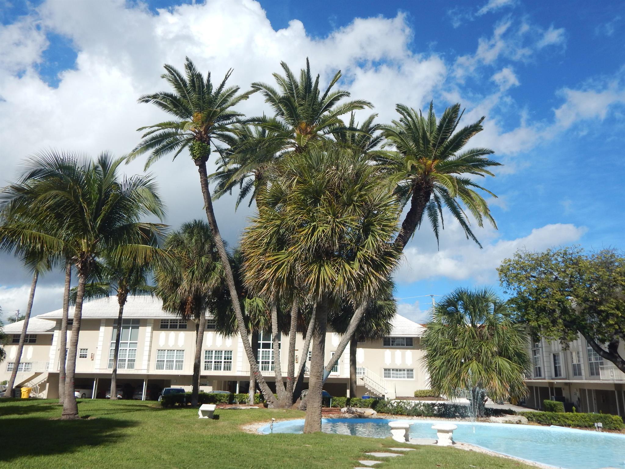 ATLANTIC CLOISTERS - Residential