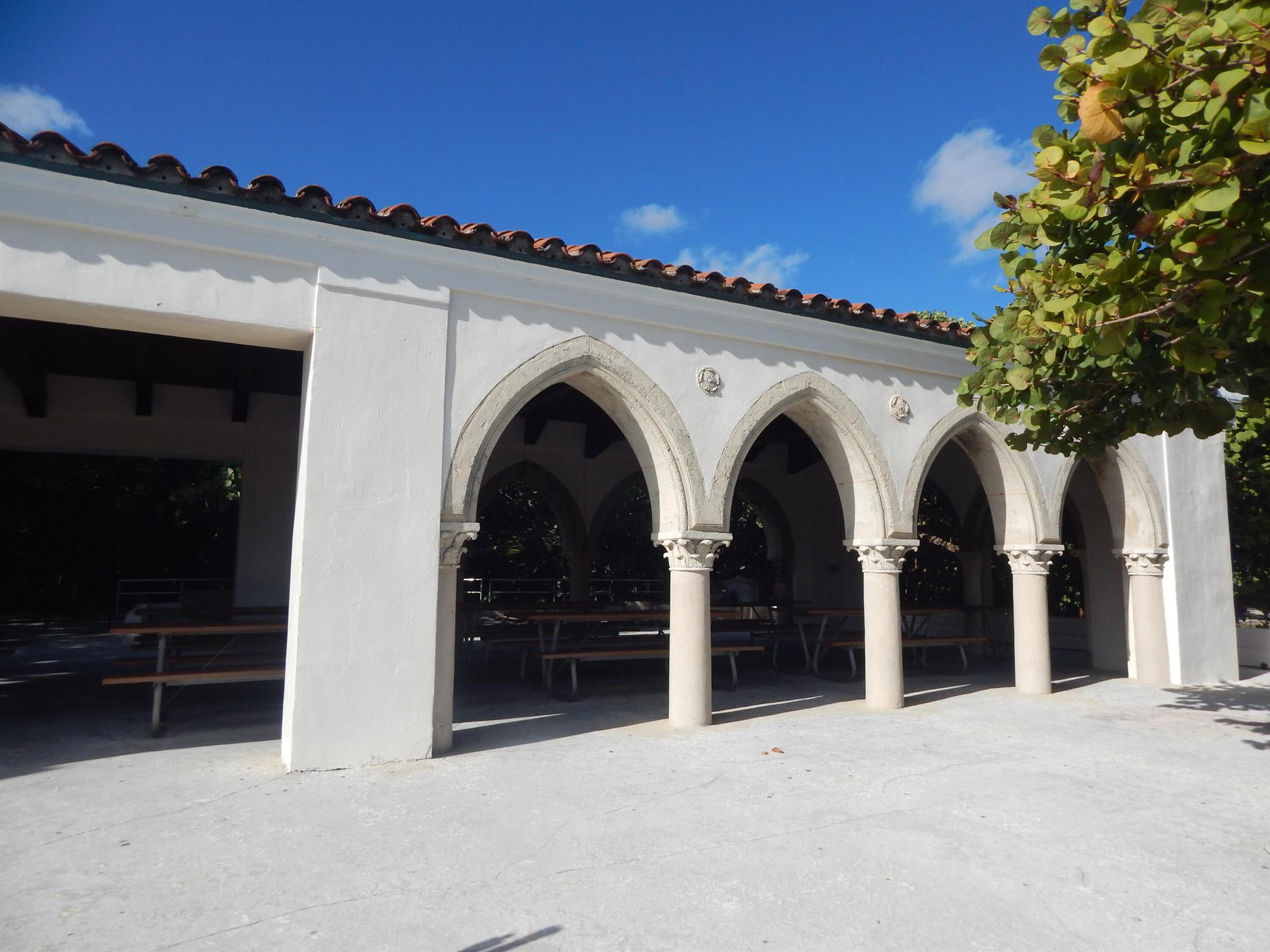 ATLANTIC CLOISTERS - Residential
