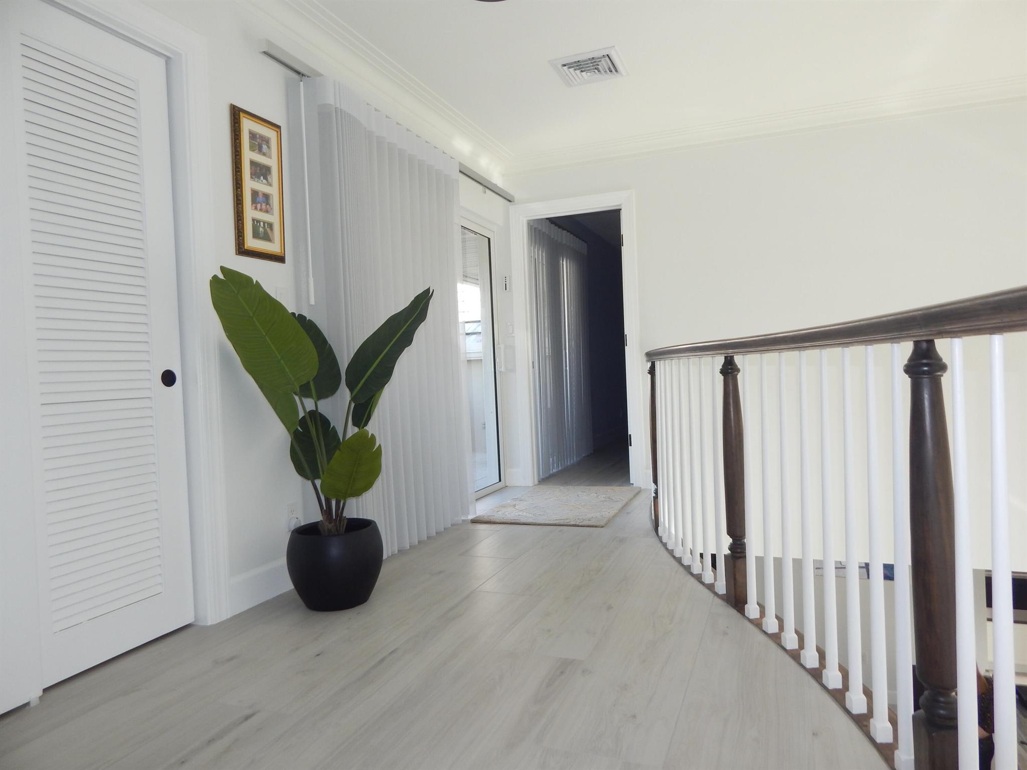 ATLANTIC CLOISTERS - Residential