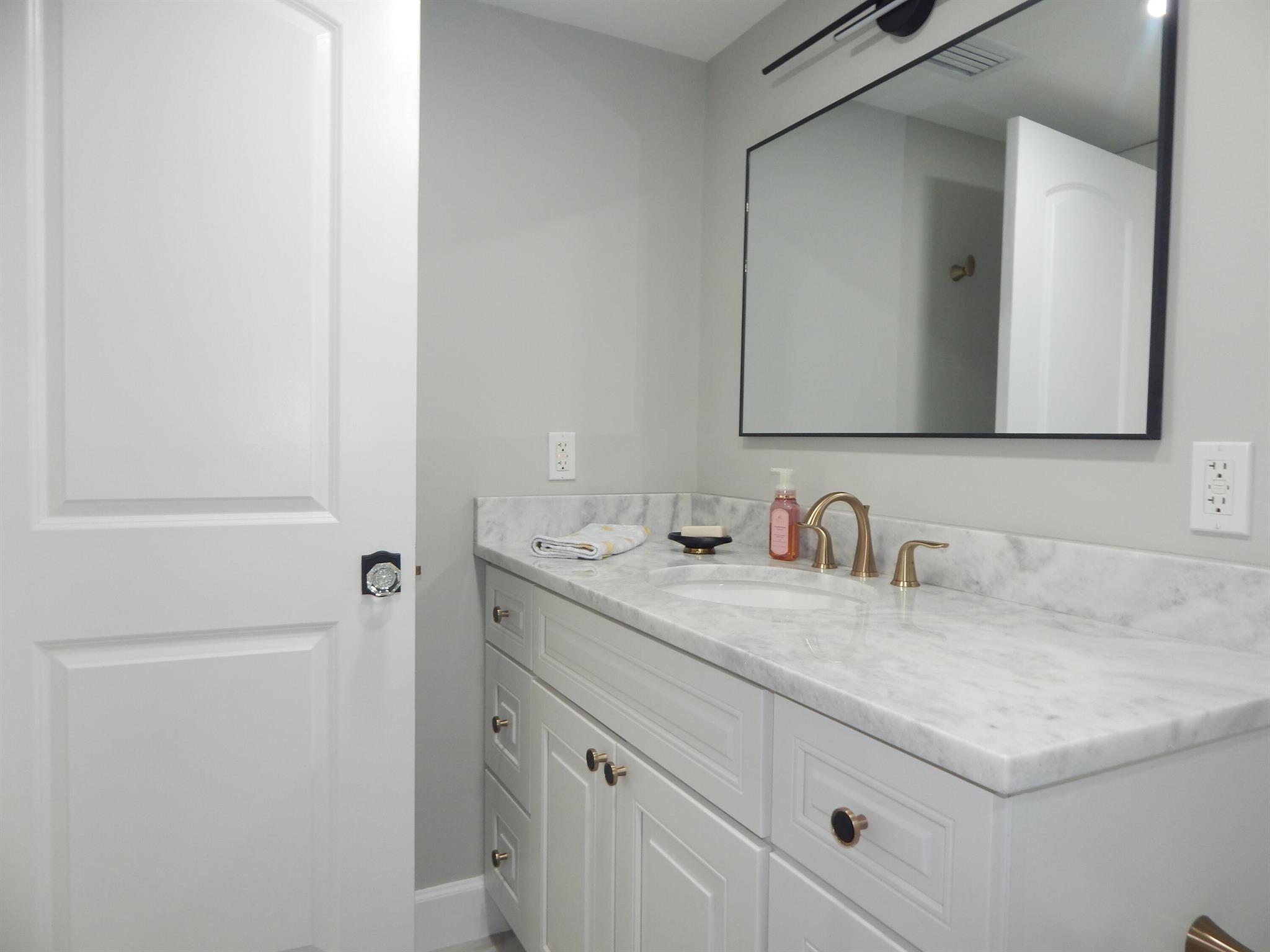 ATLANTIC CLOISTERS - Residential